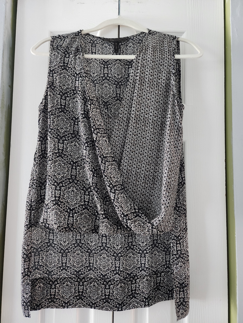 Black and White Sleeveless Printed Draped Tunic Size S Goth Grandma